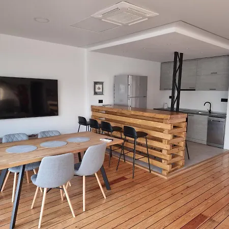 בית הארחה Swan 4*